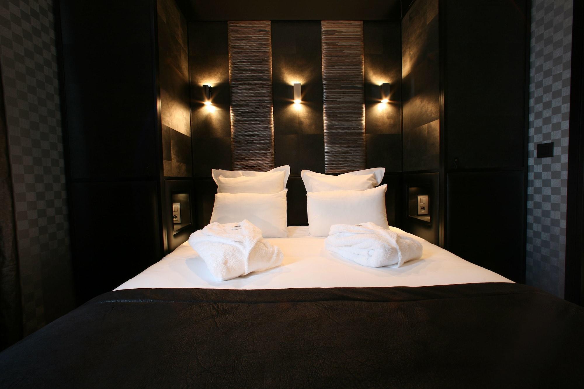 L'Adresse Hotel Paris Exterior photo
