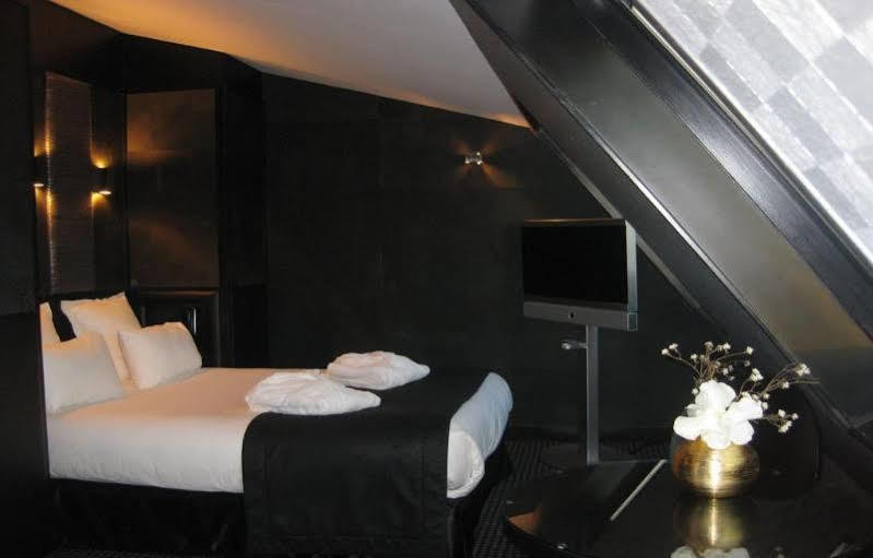 L'Adresse Hotel Paris Exterior photo